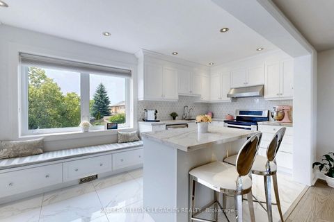 Photo 10 at 69 Crieff Avenue, Maple, Vaughan Photo 10 at 69 Crieff Avenue, Maple, Vaughan