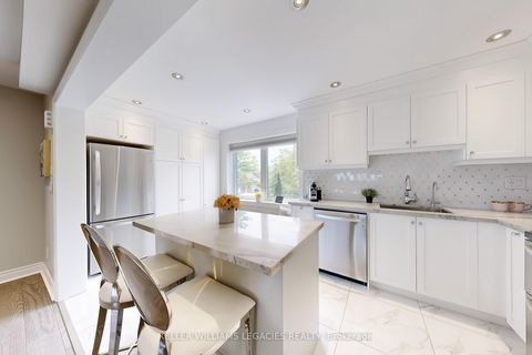 Photo 11 at 69 Crieff Avenue, Maple, Vaughan Photo 11 at 69 Crieff Avenue, Maple, Vaughan
