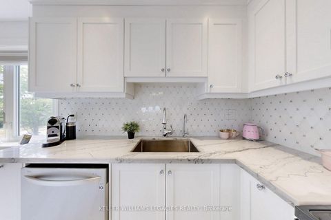 Photo 15 at 69 Crieff Avenue, Maple, Vaughan