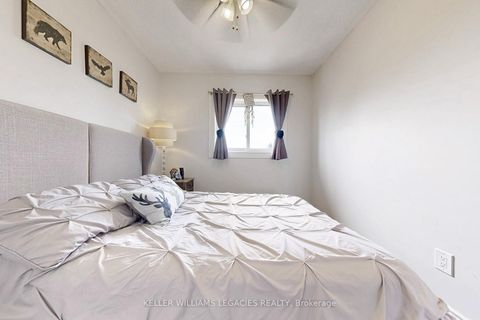 Photo 24 at 69 Crieff Avenue, Maple, Vaughan