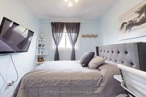 Photo 26 at 69 Crieff Avenue, Maple, Vaughan