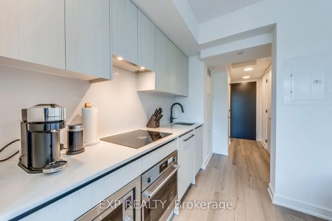 Photo 6 at 415 - 5 Lakeview Avenue, Bellwoods, Toronto