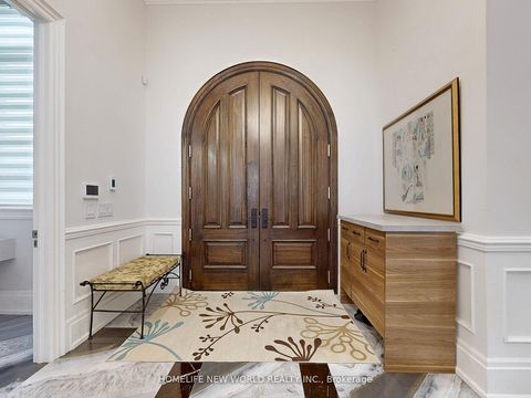 Photo 2 at 41 Glentworth Road, Don Valley Village, Toronto