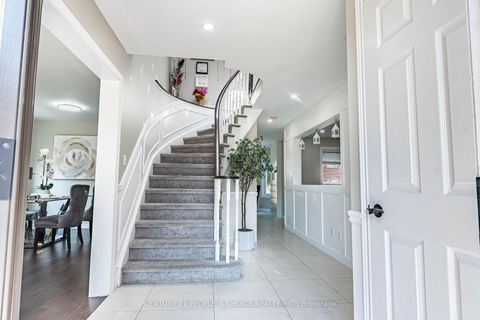 Photo 2 at 414 Cundles Road W, Northwest, Barrie