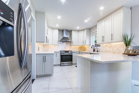 Photo 9 at 414 Cundles Road W, Northwest, Barrie