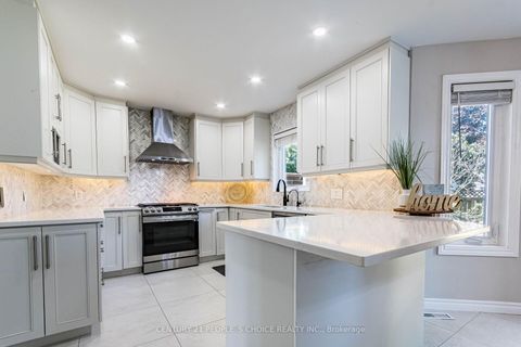 Photo 11 at 414 Cundles Road W, Northwest, Barrie