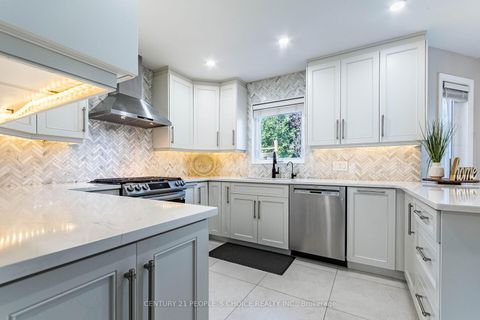 Photo 12 at 414 Cundles Road W, Northwest, Barrie