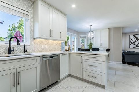 Photo 14 at 414 Cundles Road W, Northwest, Barrie