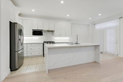 Photo 9 at 212 Creek Path Avenue, BR Bronte, Oakville