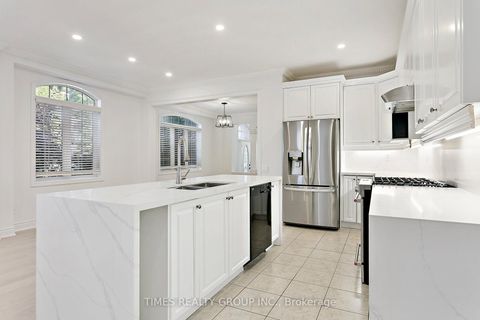 Photo 11 at 212 Creek Path Avenue, BR Bronte, Oakville