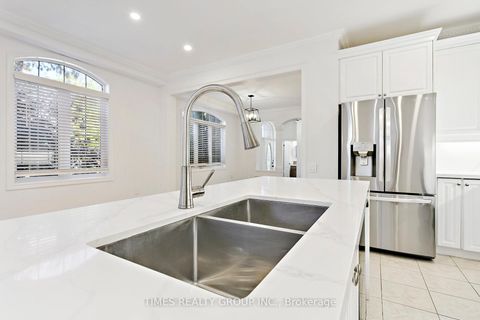 Photo 13 at 212 Creek Path Avenue, BR Bronte, Oakville