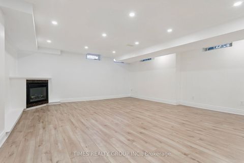 Photo 32 at 212 Creek Path Avenue, BR Bronte, Oakville