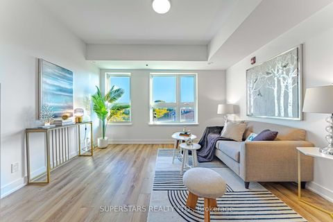 Photo 3 at 305 - 2100 Bridletowne Circle, L'Amoreaux, Toronto