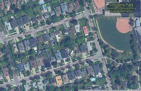 Photo 3 at 132 Homewood Avenue, Newtonbrook West, Toronto