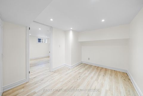 Photo 24 at 132 Homewood Avenue, Newtonbrook West, Toronto