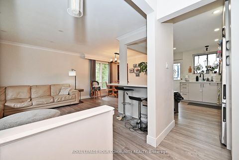 Photo 5 at 39 Penworth Road, Maryvale, Toronto