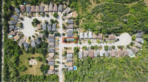 Photo 2 at 30 Mcconkey Place, Allandale Heights, Barrie