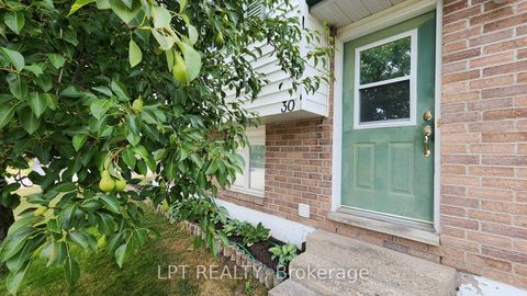 Photo 5 at 30 Mcconkey Place, Allandale Heights, Barrie Photo 5 at 30 Mcconkey Place, Allandale Heights, Barrie