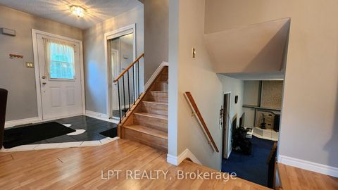 Photo 6 at 30 Mcconkey Place, Allandale Heights, Barrie