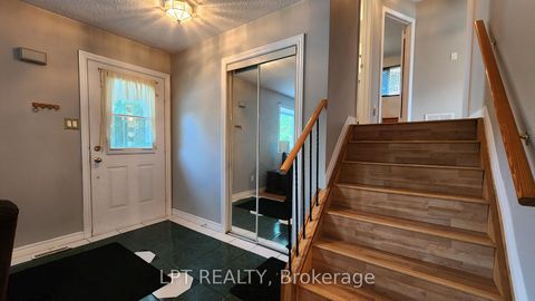 Photo 13 at 30 Mcconkey Place, Allandale Heights, Barrie Photo 13 at 30 Mcconkey Place, Allandale Heights, Barrie