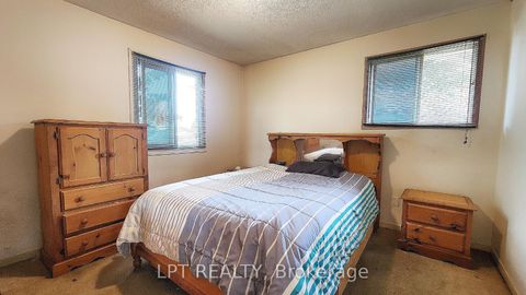 Photo 15 at 30 Mcconkey Place, Allandale Heights, Barrie