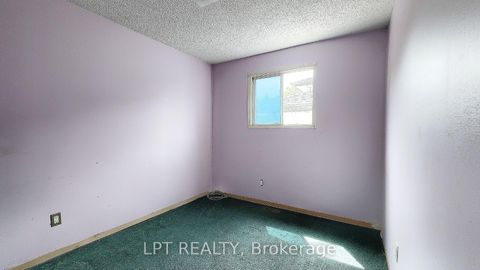 Photo 17 at 30 Mcconkey Place, Allandale Heights, Barrie