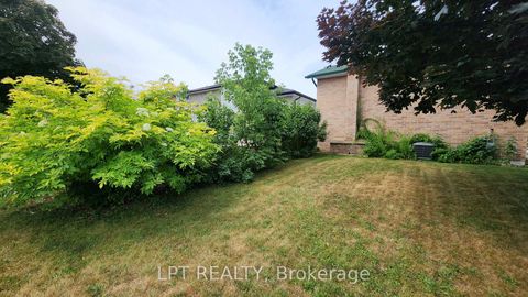 Photo 24 at 30 Mcconkey Place, Allandale Heights, Barrie Photo 24 at 30 Mcconkey Place, Allandale Heights, Barrie