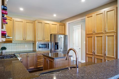 Photo 8 at 317 Great Lakes Boulevard, BR Bronte, Oakville