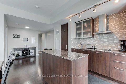 Photo 5 at 6208 - 14 York Street, Waterfront Communities C1, Toronto