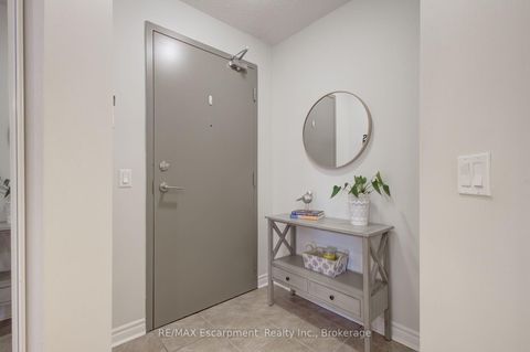 Photo 2 at 311 - 2325 Central Park Drive, RO River Oaks, Oakville