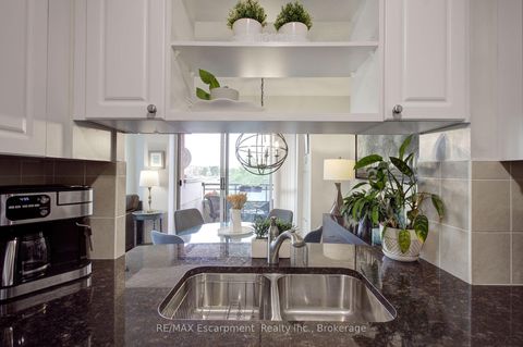 Photo 8 at 311 - 2325 Central Park Drive, RO River Oaks, Oakville