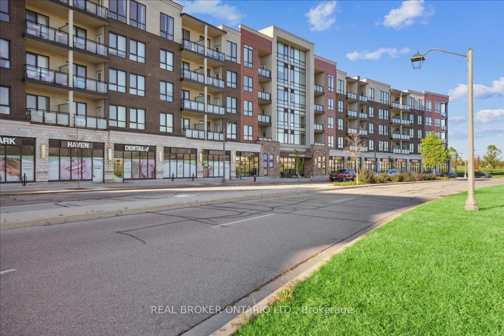 301 - 150 Oak Park Boulevard, RO River Oaks, Oakville 