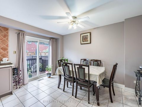 Photo 15 at 8 Wedgewood Place, Concord, Vaughan