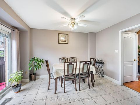 Photo 16 at 8 Wedgewood Place, Concord, Vaughan