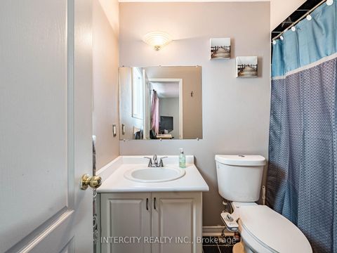 Photo 28 at 8 Wedgewood Place, Concord, Vaughan