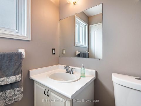 Photo 30 at 8 Wedgewood Place, Concord, Vaughan Photo 30 at 8 Wedgewood Place, Concord, Vaughan