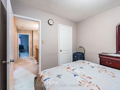 Photo 33 at 8 Wedgewood Place, Concord, Vaughan