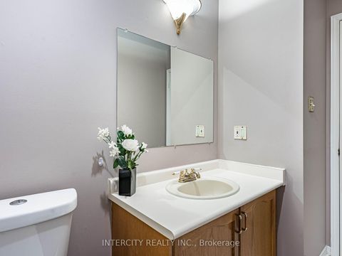 Photo 39 at 8 Wedgewood Place, Concord, Vaughan