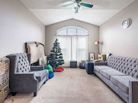 Photo 41 at 8 Wedgewood Place, Concord, Vaughan