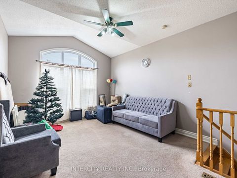 Photo 42 at 8 Wedgewood Place, Concord, Vaughan