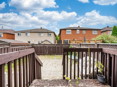 Photo 46 at 8 Wedgewood Place, Concord, Vaughan