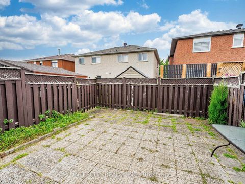 Photo 47 at 8 Wedgewood Place, Concord, Vaughan