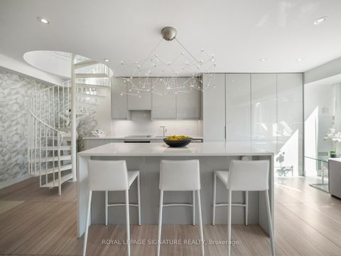 Photo 2 at Ph03 - 77 Lombard Street, Yonge Corridor, Toronto Photo 2 at Ph03 - 77 Lombard Street, Yonge Corridor, Toronto