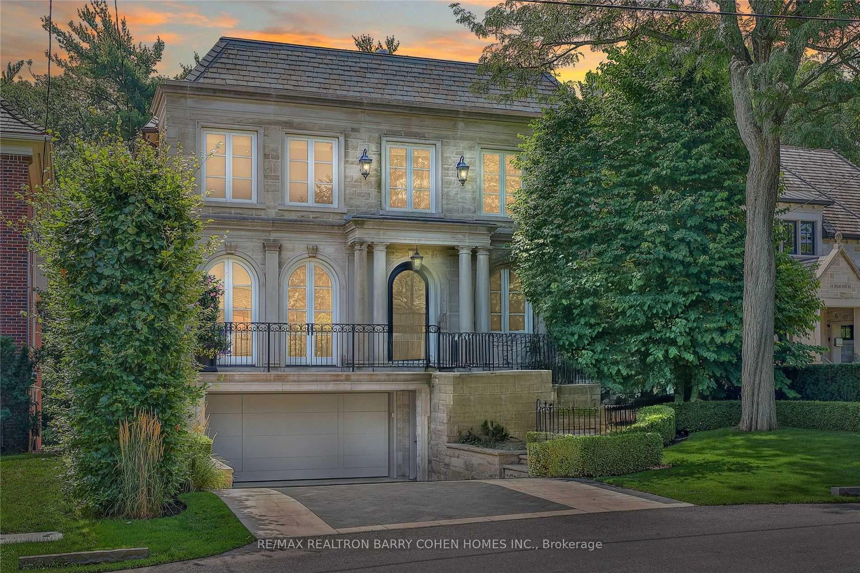 33 Blyth Hill Road, York Mills, Toronto 