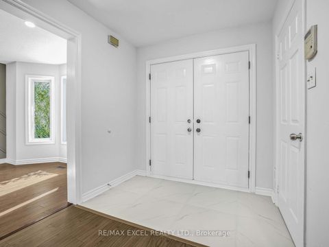 Photo 3 at 25 Golden Meadow Road, Bayshore, Barrie