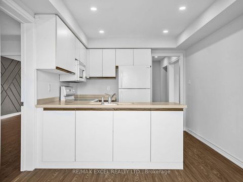 Photo 13 at 25 Golden Meadow Road, Bayshore, Barrie