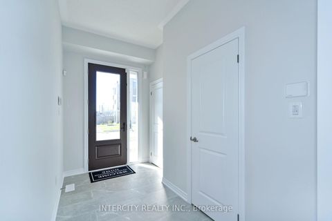 Photo 3 at 158 Mumbai Drive, Middlefield, Markham