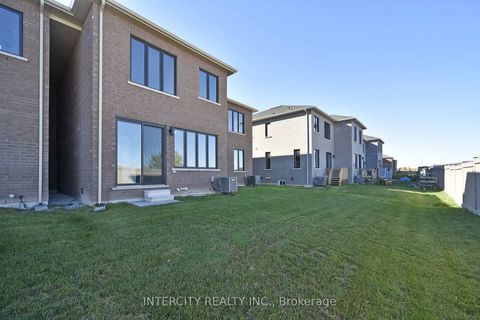 Photo 37 at 158 Mumbai Drive, Middlefield, Markham