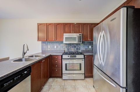 Photo 6 at 6 Lorridge Street, Oak Ridges Lake Wilcox, Richmond Hill