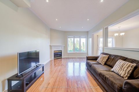Photo 14 at 6 Lorridge Street, Oak Ridges Lake Wilcox, Richmond Hill